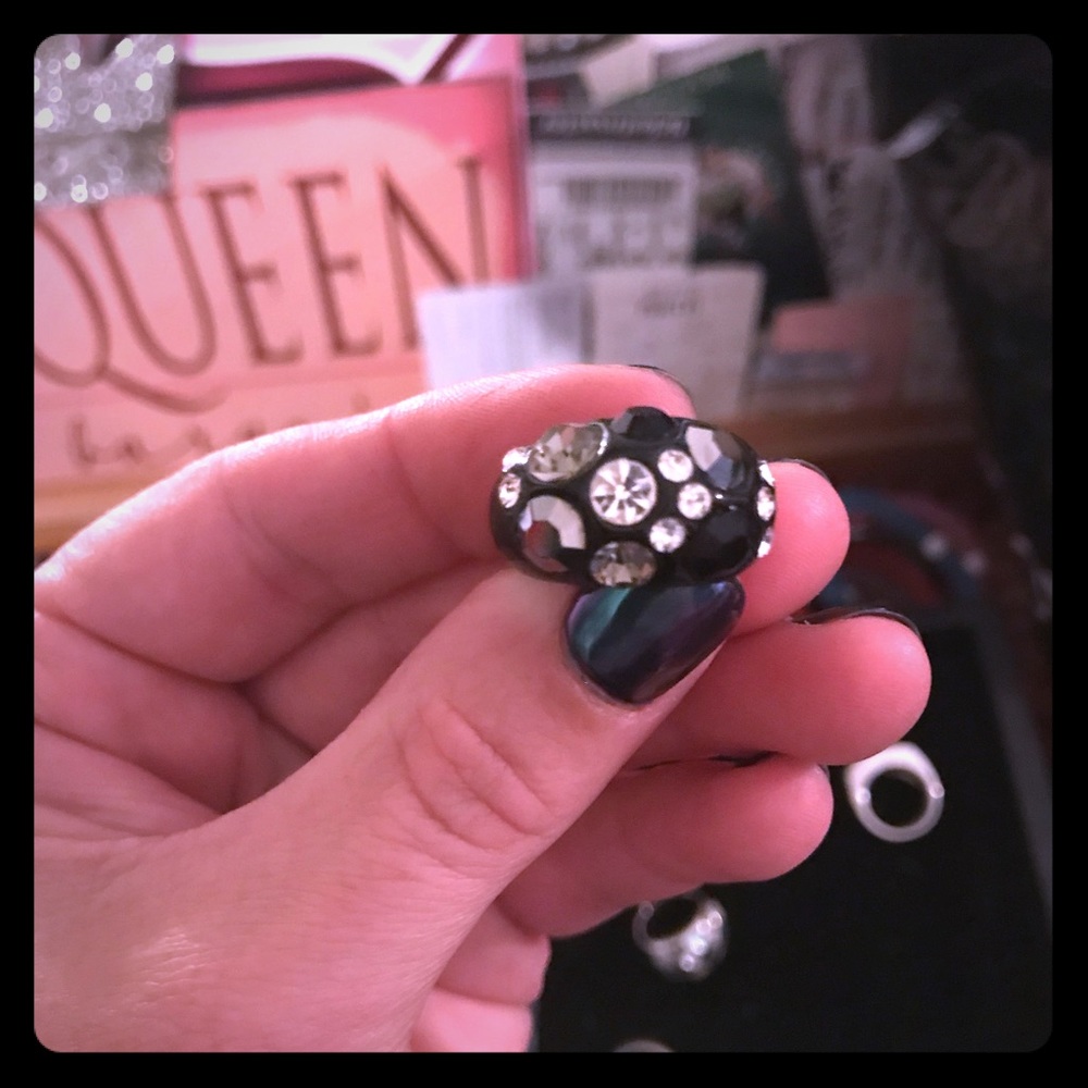 Very cool fashion ring